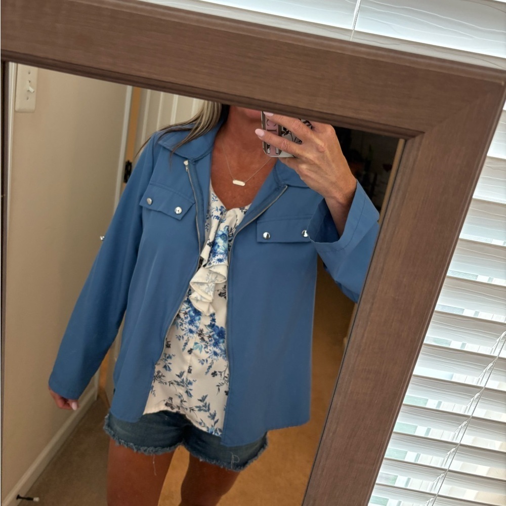 SHEIN Blue Floral Ruffle Blouse - Picture 4 of 5